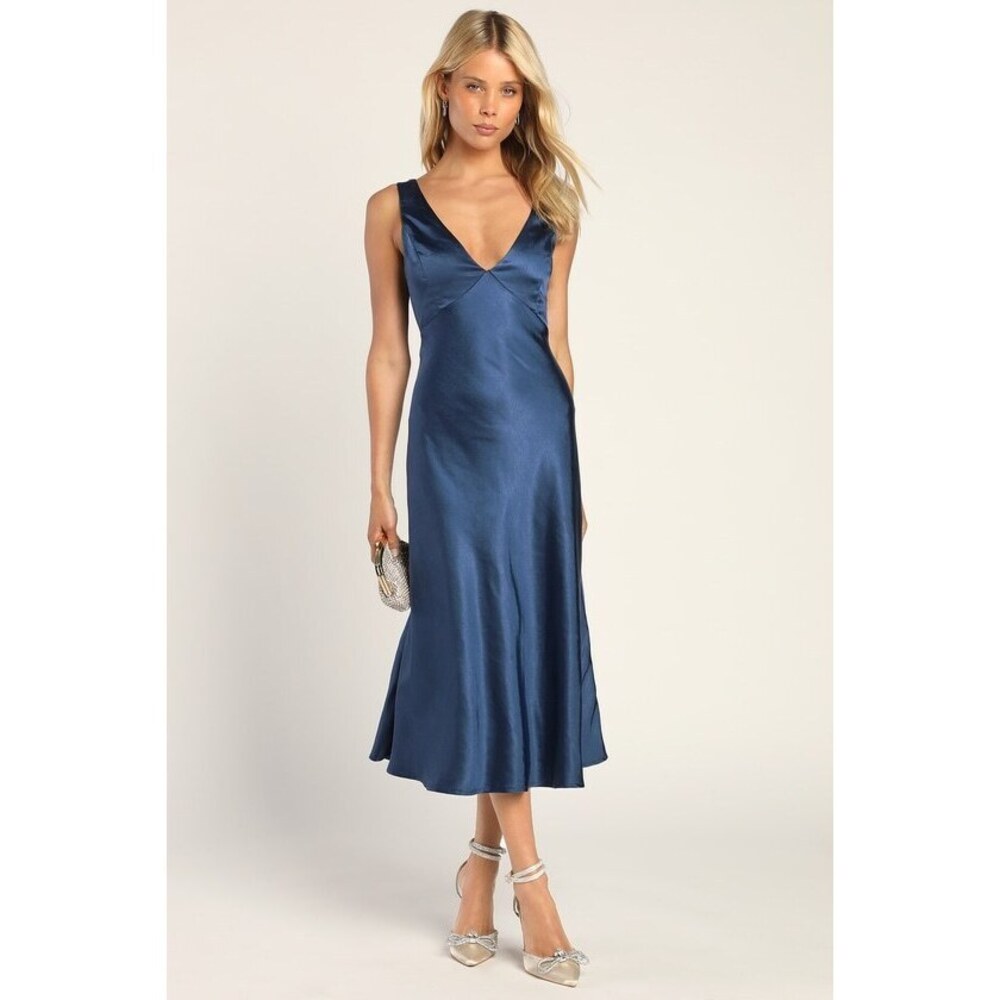 Lulus Incredible Love Navy Satin Cowl Back Midi Slip Dress Blue - Size M